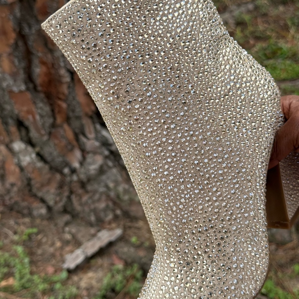 Gianni Bini Zeller Rhinestone Ankle Boots Sand Gold Crystal Heel Booties Size 6